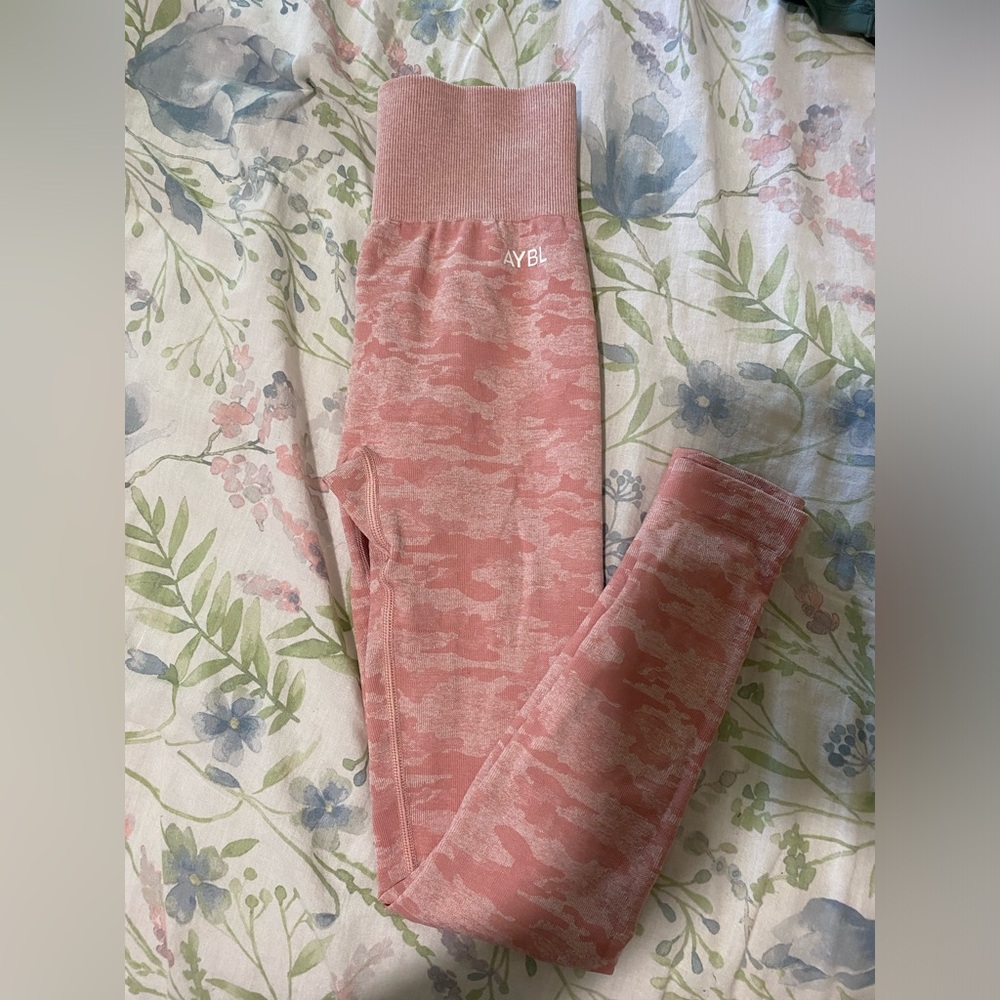 Pink Camo leggings